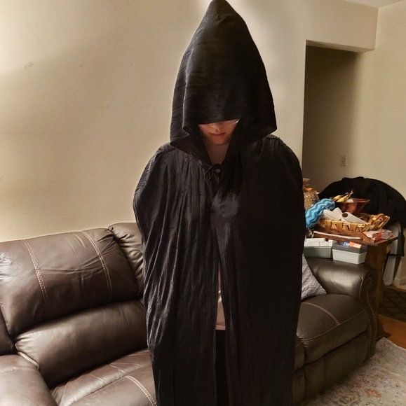 COPY - 3/$50 💚Disguise Black Panne VelvetCape AdultCloak - Picture 1 of 5
